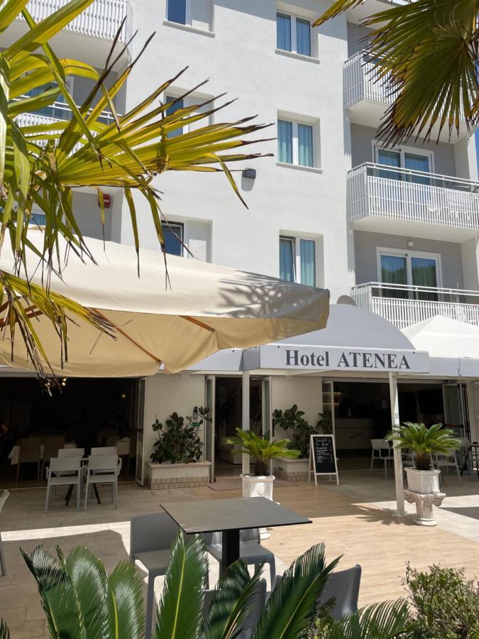 Hotel Atenea Golden Star Caorle Exterior foto